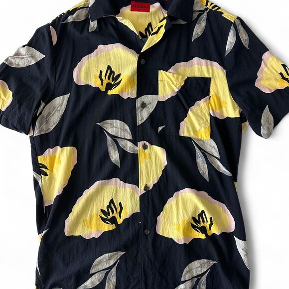 Hugo Boss Men’s Medium Floral Button-Down Shirt Modern Luxury Shirt - Picture 1 of 7